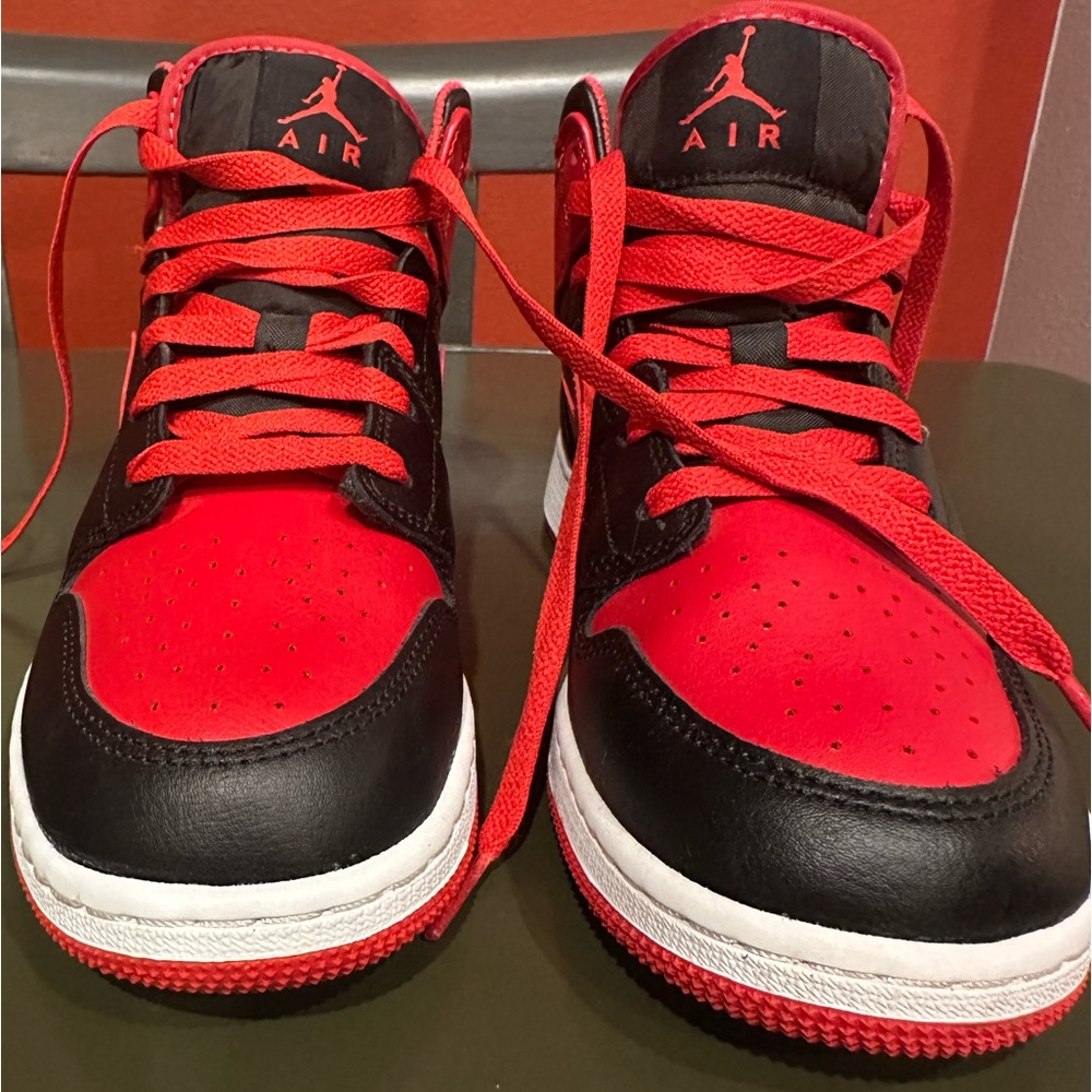 Air Jordan 1 Mid GS 'Banned' 6Y